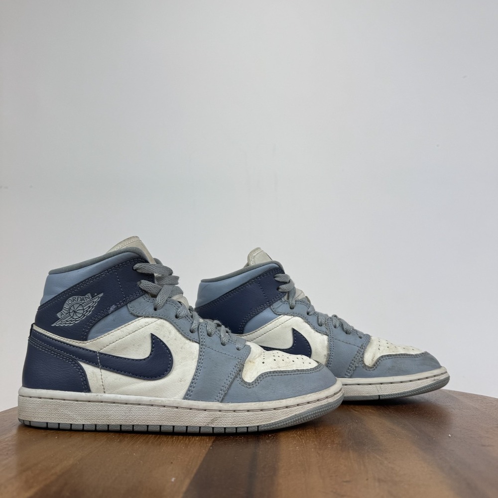 Womens Nike Air Jordan 1 Mid Diffused Blue Leather Sneakers Shoes Size 6.5 M GUC